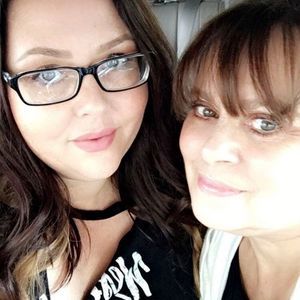 Meet your Posher, Aimee